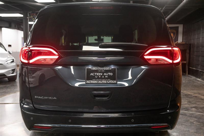 used 2020 Chrysler Pacifica car, priced at $22,195