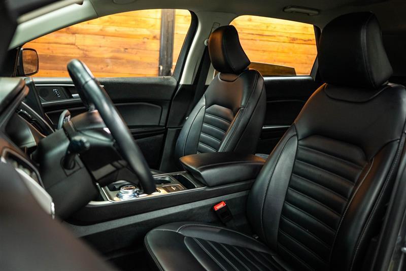 used 2024 Ford Edge car, priced at $25,995