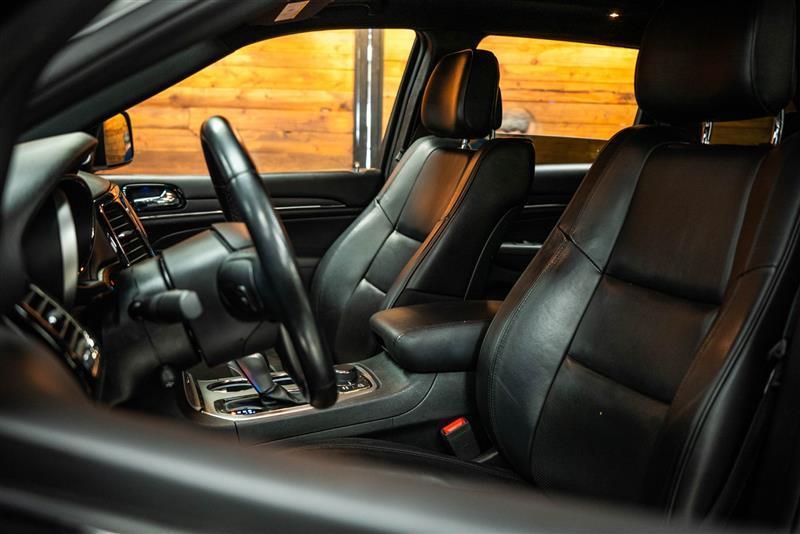 used 2020 Jeep Grand Cherokee car, priced at $26,495