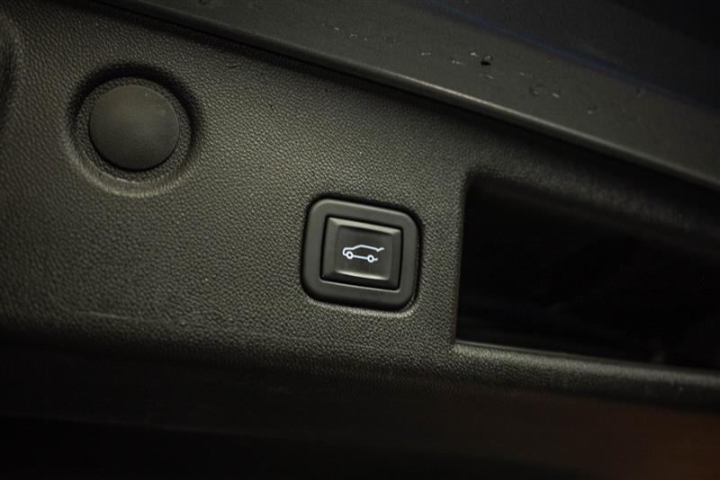 used 2024 Chevrolet Equinox car, priced at $20,596