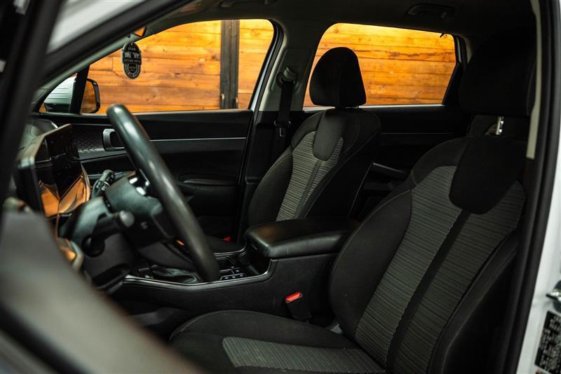 used 2024 Kia Sorento car, priced at $25,043