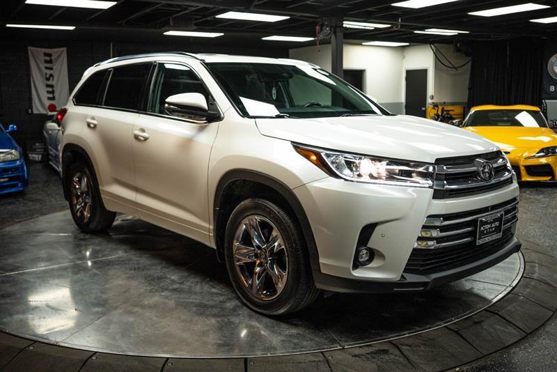 used 2019 Toyota Highlander car, priced at $27,084