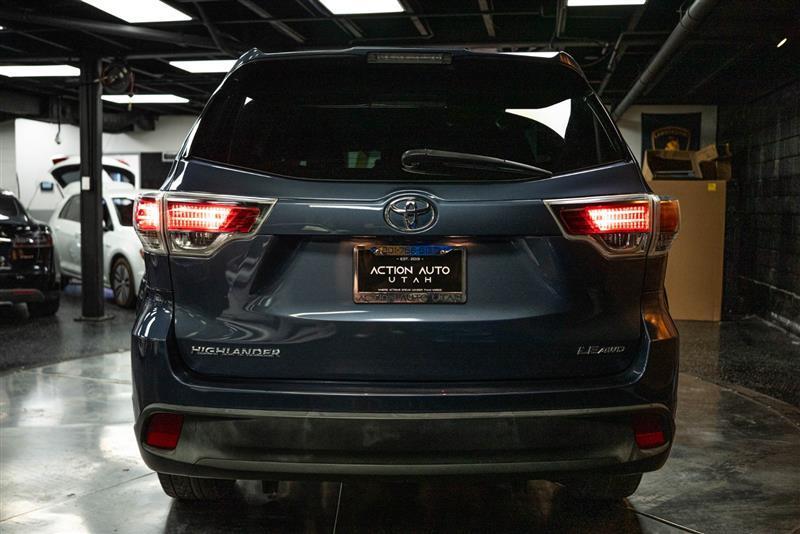 used 2015 Toyota Highlander car, priced at $18,383