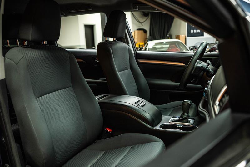 used 2015 Toyota Highlander car, priced at $18,383