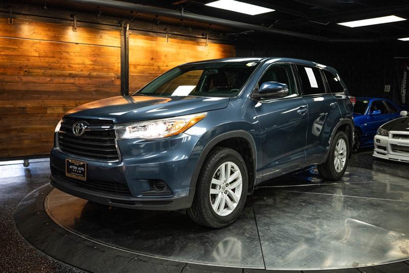 used 2015 Toyota Highlander car, priced at $18,383