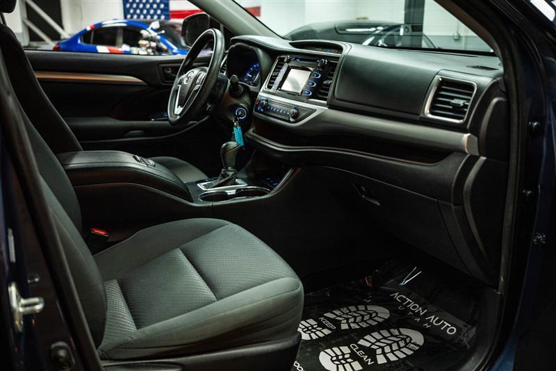 used 2015 Toyota Highlander car, priced at $18,383