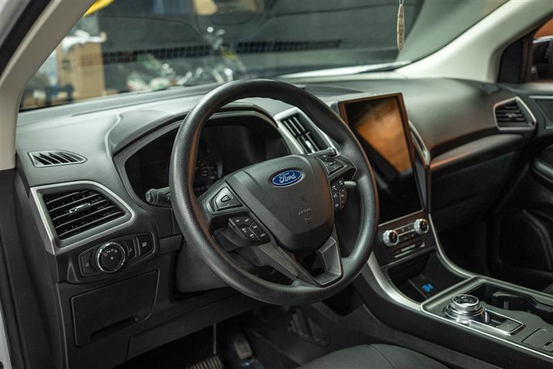used 2022 Ford Edge car, priced at $26,995
