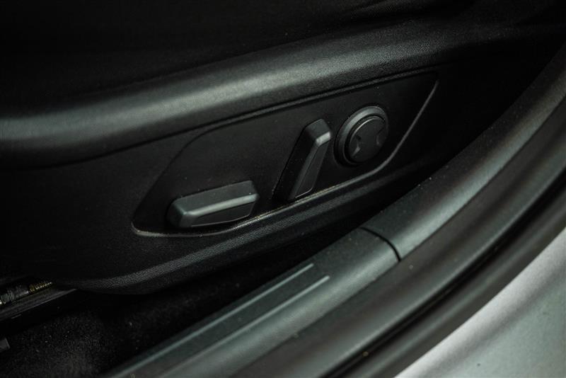 used 2022 Hyundai Elantra car, priced at $19,234