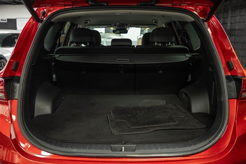 used 2022 Hyundai Santa Fe car, priced at $25,995