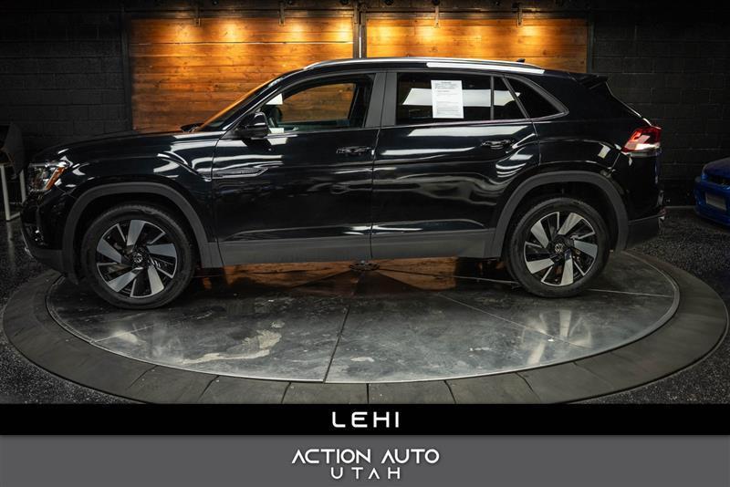 used 2024 Volkswagen Atlas Cross Sport car