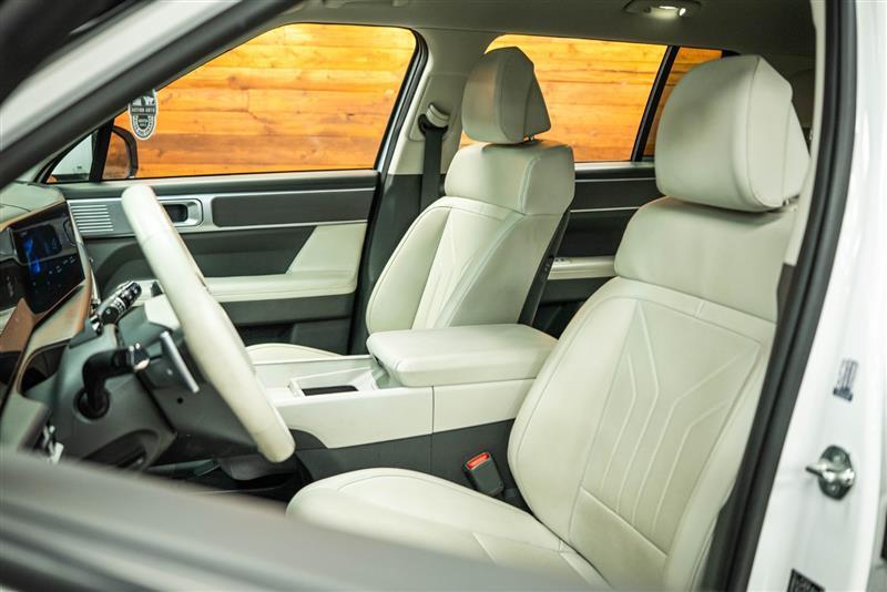 used 2024 Hyundai Santa Fe car, priced at $29,951