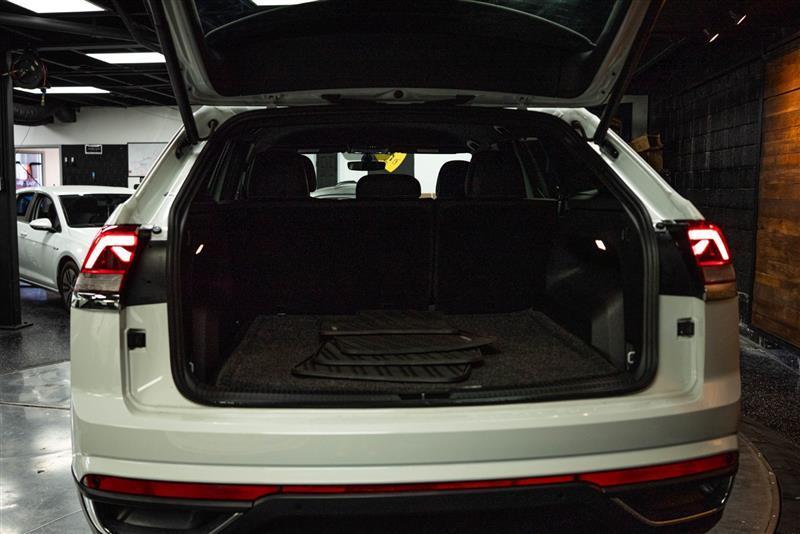 used 2023 Volkswagen Atlas Cross Sport car, priced at $28,995