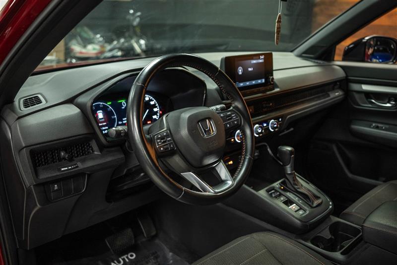 used 2025 Honda CR-V Hybrid car, priced at $30,795