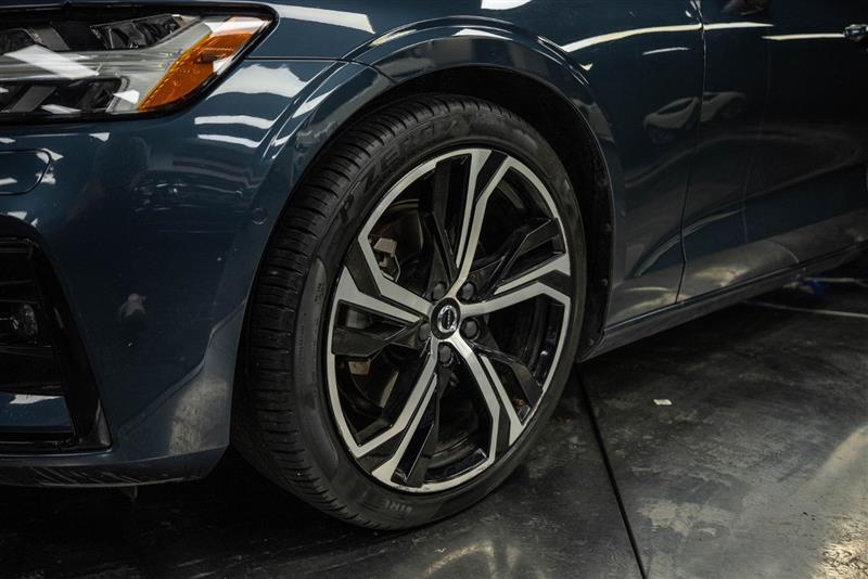 used 2024 Volvo S60 car