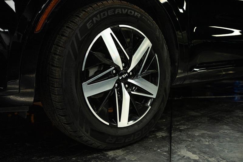 used 2022 Kia Sorento car, priced at $22,776