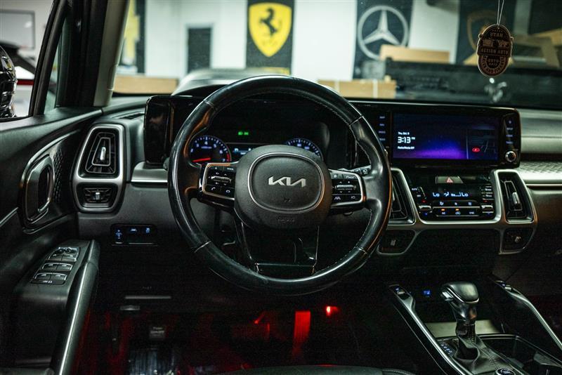 used 2022 Kia Sorento car, priced at $22,776
