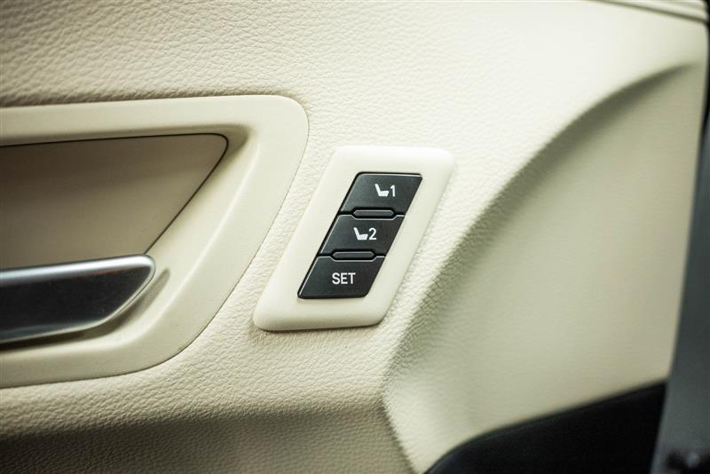 used 2023 Toyota Sienna car, priced at $51,995