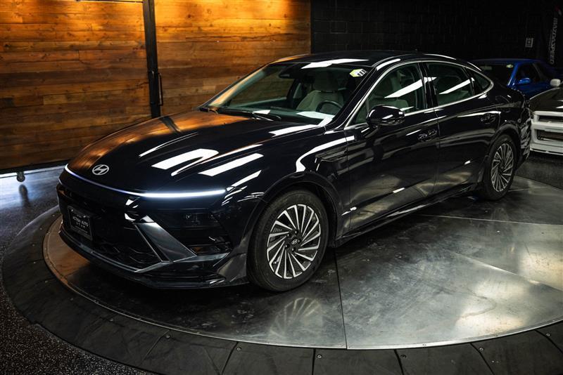 used 2025 Hyundai Sonata Hybrid car, priced at $28,695