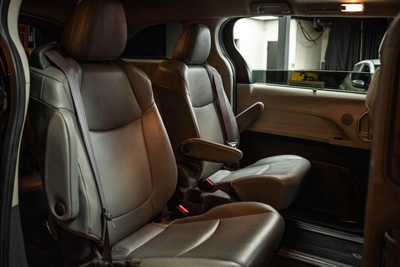used 2021 Toyota Sienna car, priced at $39,995