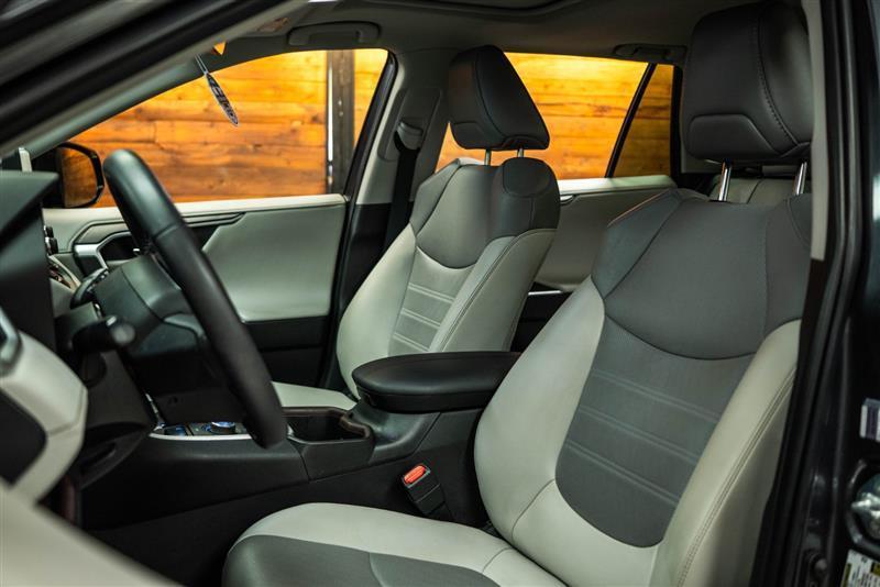 used 2022 Toyota RAV4 Hybrid car, priced at $31,517