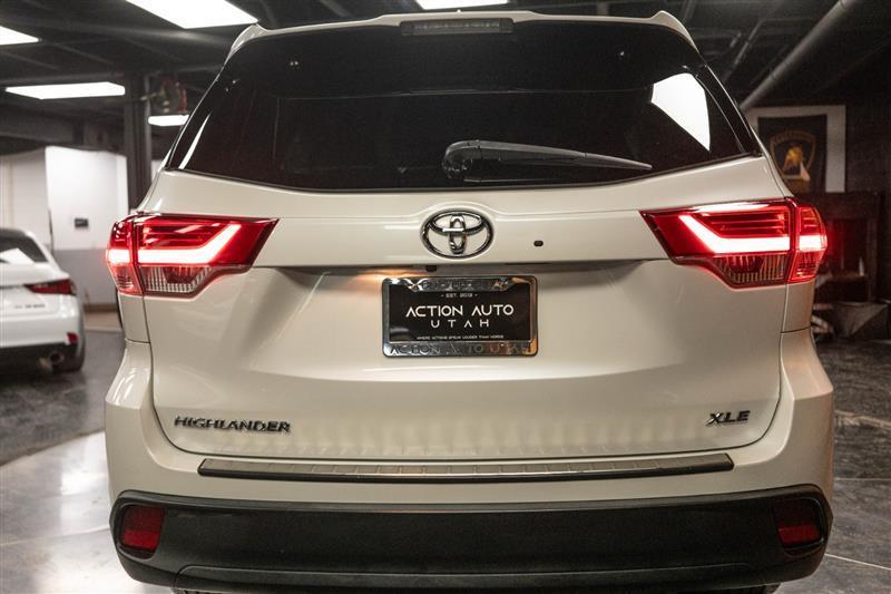 used 2019 Toyota Highlander car, priced at $25,395