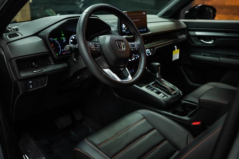 used 2025 Honda CR-V Hybrid car, priced at $40,995