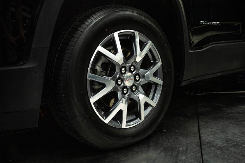 used 2023 GMC Acadia car, priced at $26,695