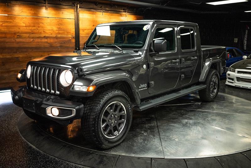 used 2023 Jeep Gladiator car, priced at $27,418