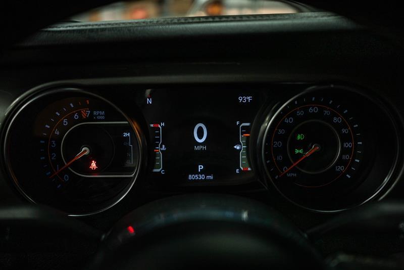 used 2023 Jeep Gladiator car, priced at $27,418