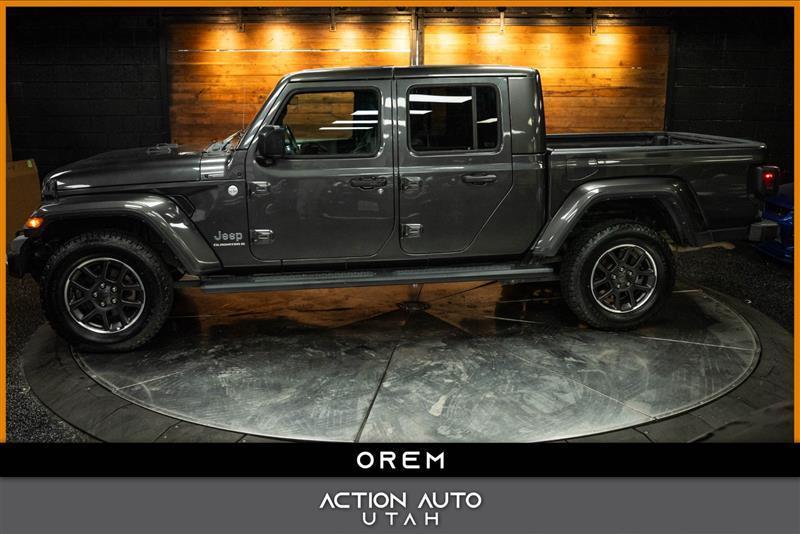 used 2023 Jeep Gladiator car, priced at $27,418