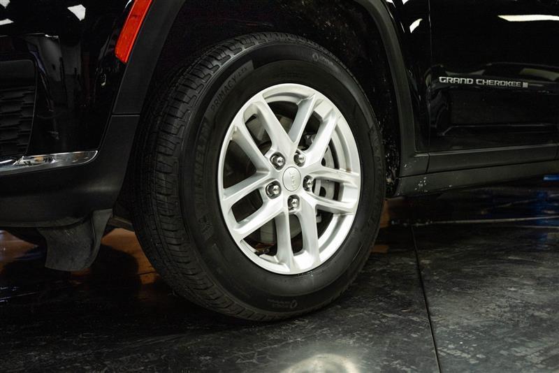 used 2024 Jeep Grand Cherokee L car, priced at $31,494