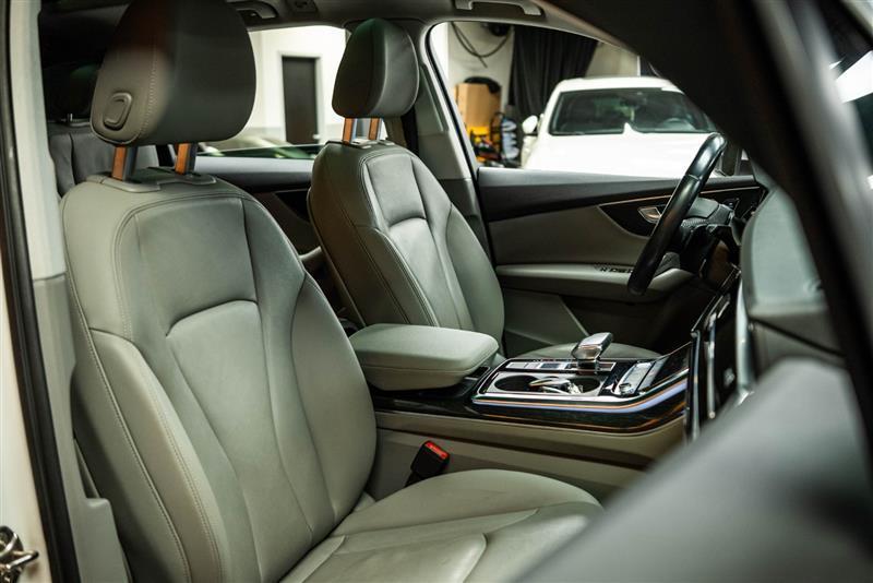 used 2020 Audi Q7 car, priced at $25,195