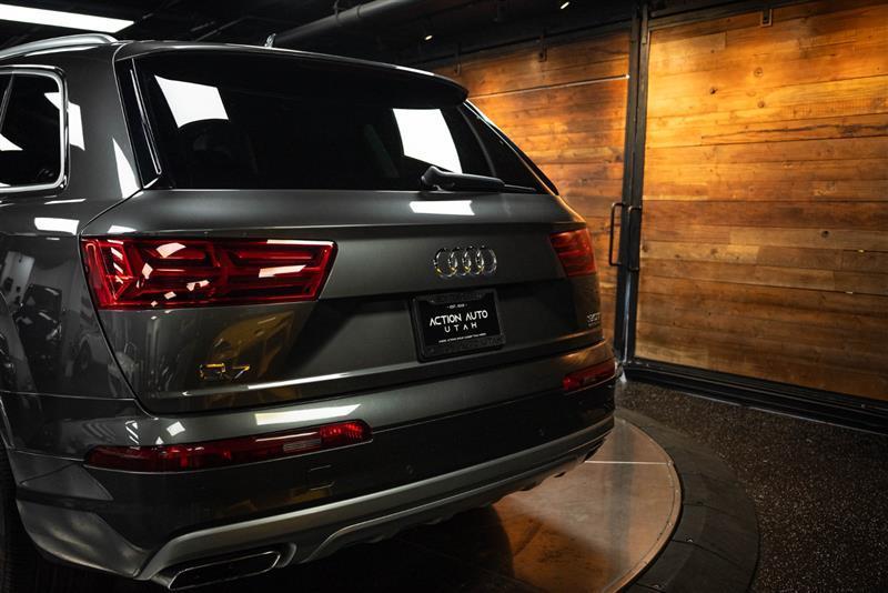 used 2018 Audi Q7 car, priced at $21,495