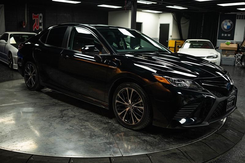 used 2020 Toyota Camry Hybrid car, priced at $24,995