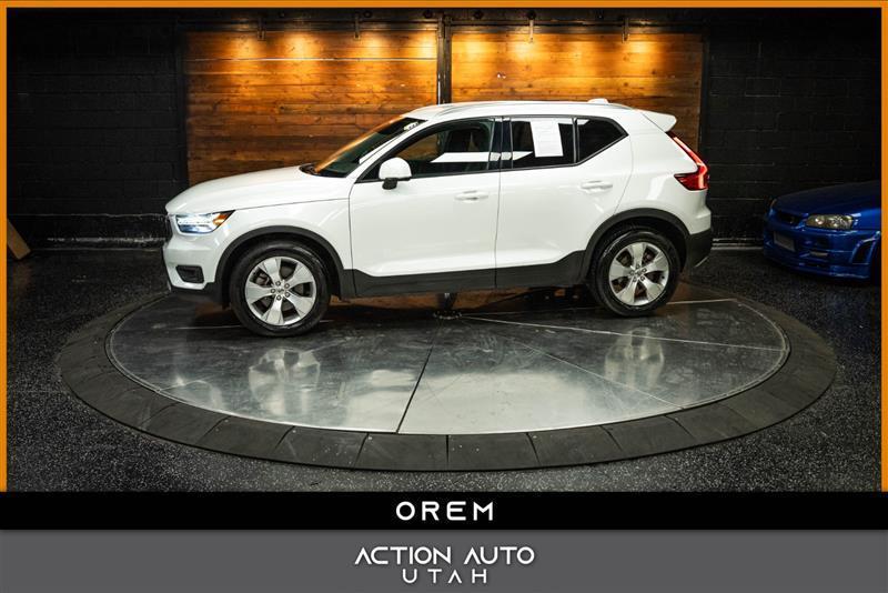 used 2021 Volvo XC40 car, priced at $19,565