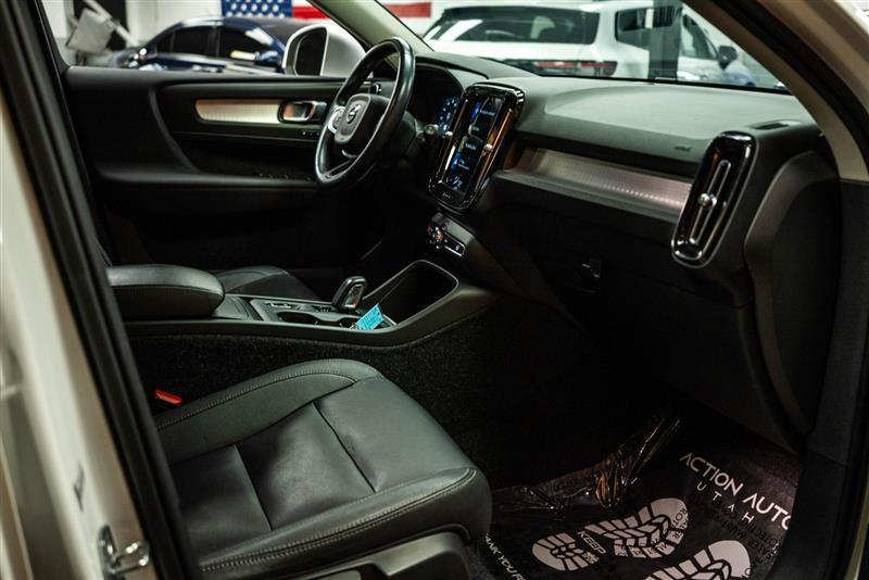 used 2021 Volvo XC40 car, priced at $18,995
