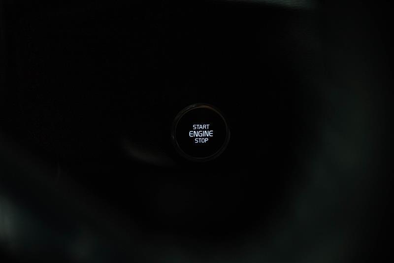 used 2021 Volvo XC40 car, priced at $18,995