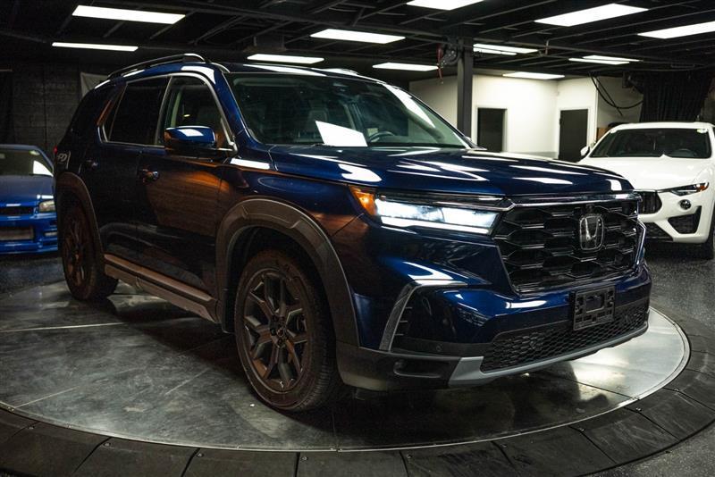 used 2023 Honda Pilot car, priced at $44,995