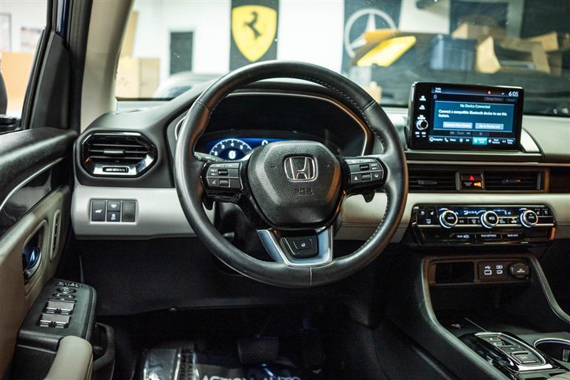 used 2023 Honda Pilot car, priced at $44,995