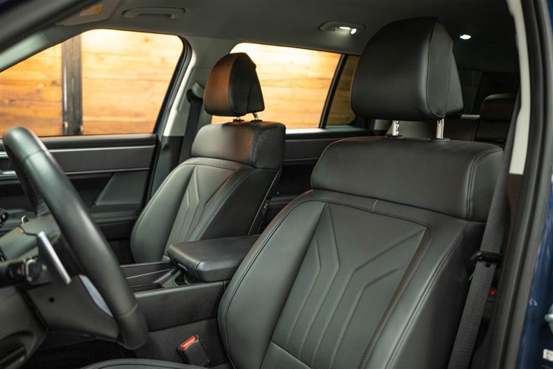 used 2025 Hyundai Santa Fe car, priced at $34,995