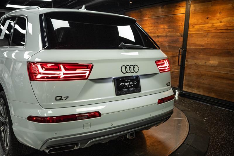 used 2018 Audi Q7 car, priced at $22,495