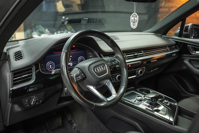 used 2017 Audi Q7 car, priced at $20,895