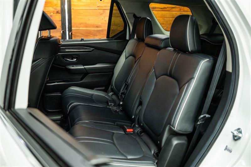 used 2025 Honda Pilot car, priced at $48,995