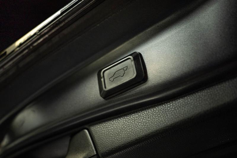 used 2020 Toyota RAV4 car, priced at $21,595