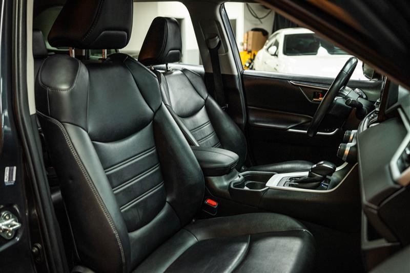 used 2020 Toyota RAV4 car, priced at $21,595