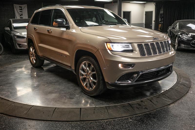 used 2014 Jeep Grand Cherokee car, priced at $17,695
