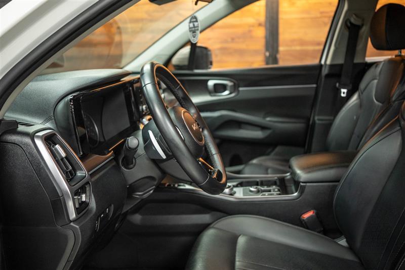 used 2022 Kia Sorento Hybrid car, priced at $25,495