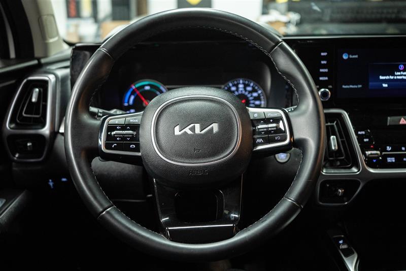 used 2022 Kia Sorento Hybrid car, priced at $25,495