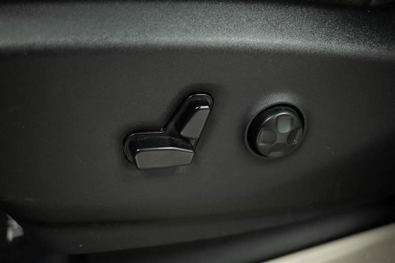 used 2020 Chrysler Pacifica car, priced at $21,995