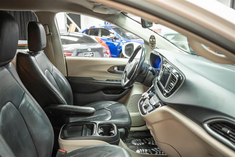 used 2020 Chrysler Pacifica car, priced at $21,995